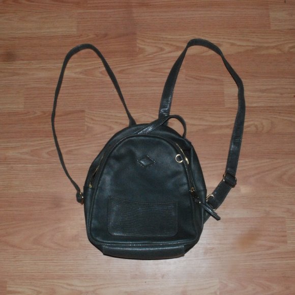 Medium Shoulder Backpack - Picture 1 of 2